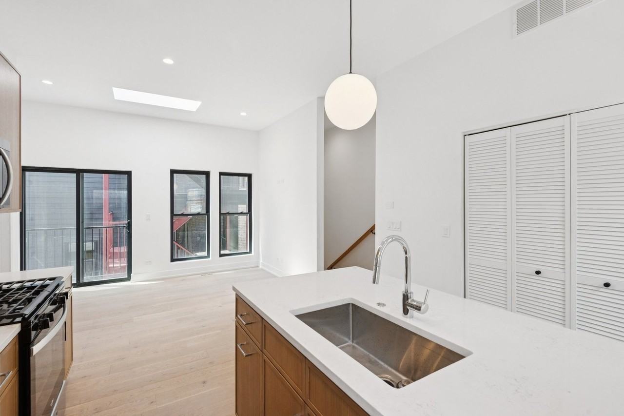 3641 N Wilton Ave #CH - Photo 3 of 8