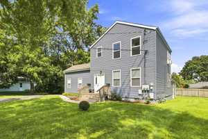 featured image of 326 Railroad St #2