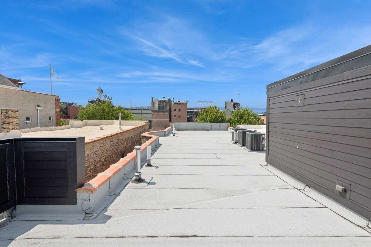 3641 N Wilton Ave #3 - Photo 6 of 12