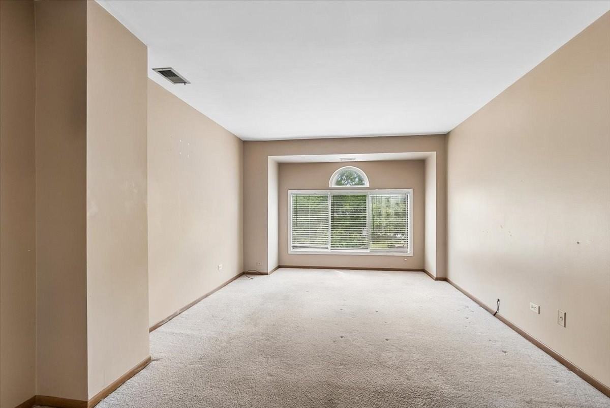 441 Park Ridge Ln #G - Photo 6 of 10