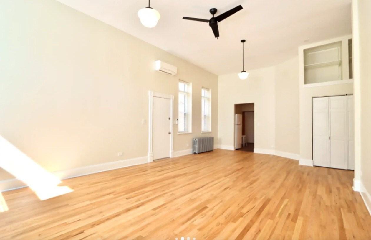 1318 W Erie St #1W - Photo 3 of 13