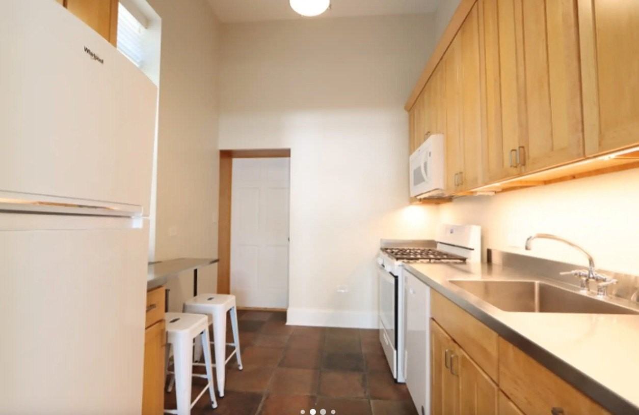1318 W Erie St #1W - Photo 7 of 13