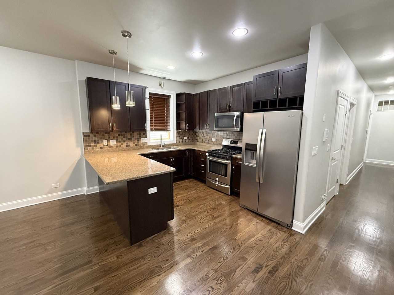 3862 S Lake Park Ave #1S - Photo 2 of 21