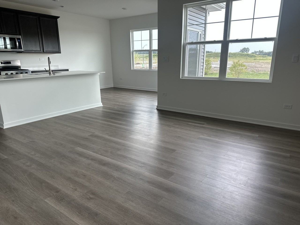 2428 Semillon St - Photo 2 of 27