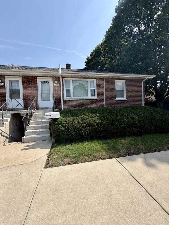 314 N Locust St #314LL - Photo 2 of 11