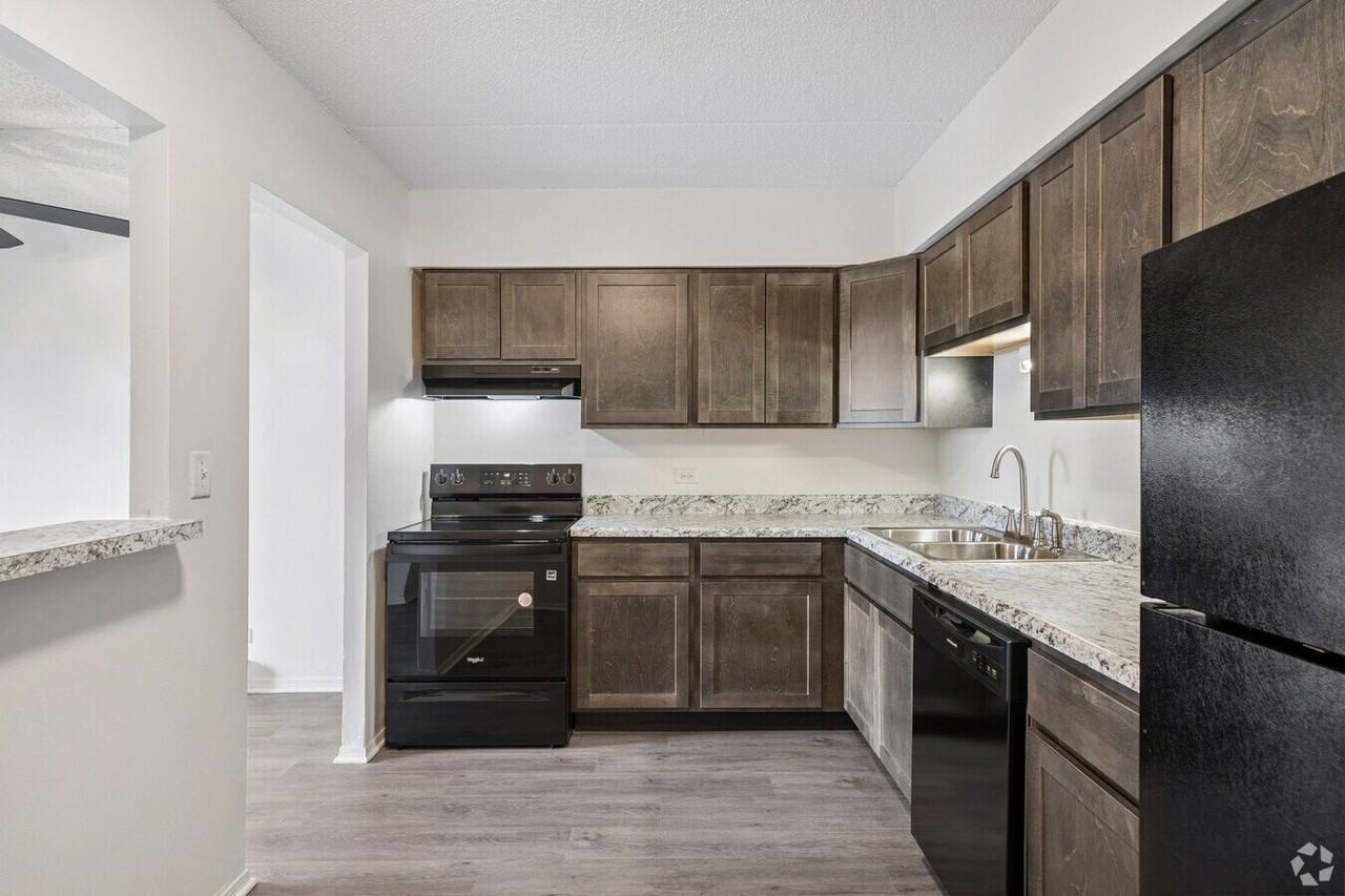 1820 N Delany Rd #112 - Photo 3 of 10