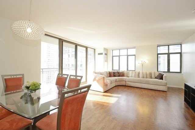 630 N State St #2508 - Photo 4 of 29