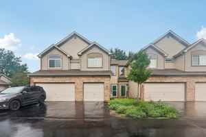 featured image of 984 Parkhill Cir