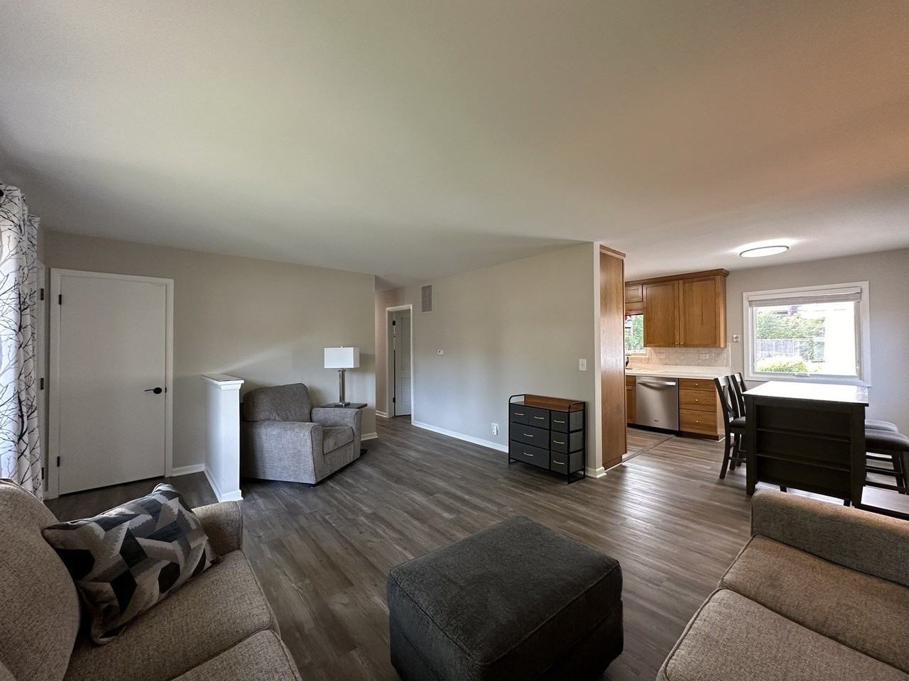 4038 Forest Ave - Photo 3 of 15