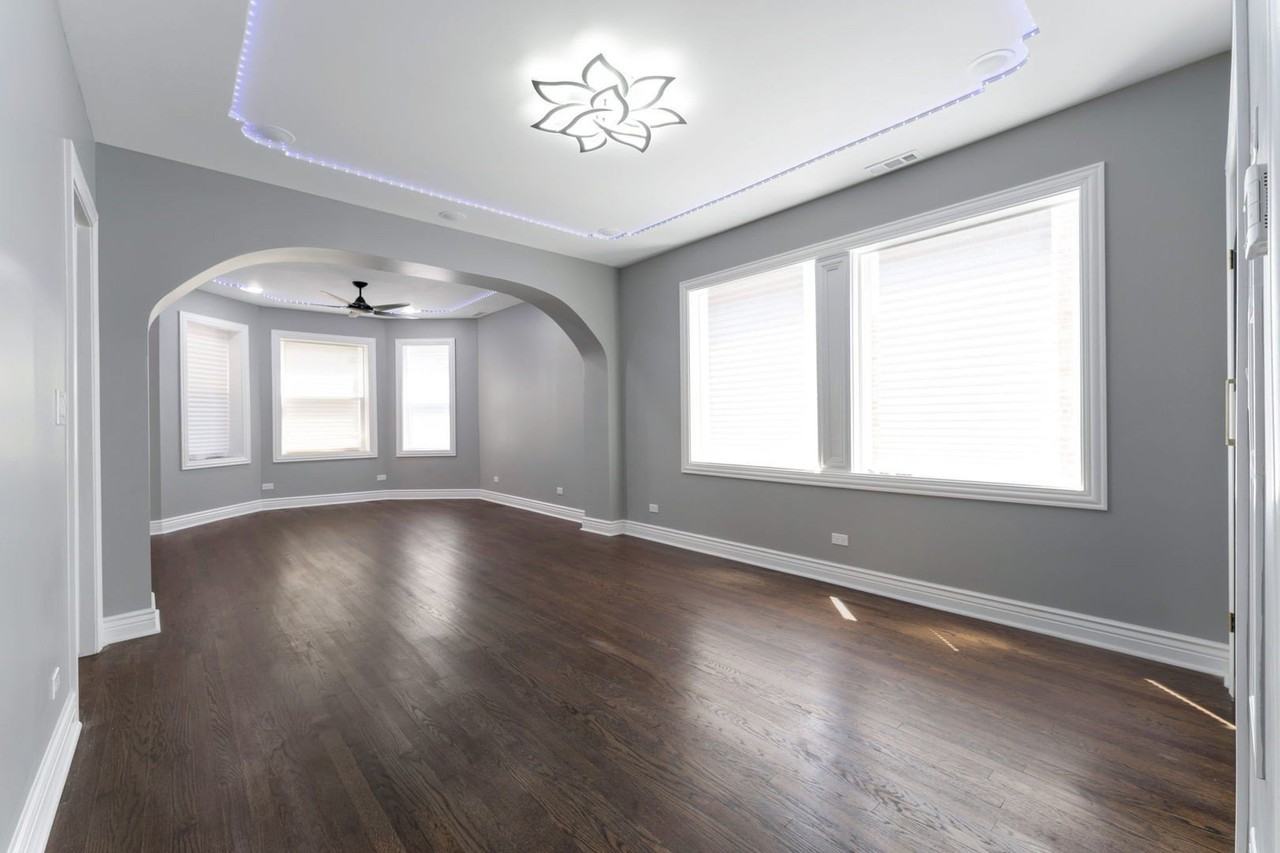 1414 S 58th Ave #2 - Photo 3 of 11