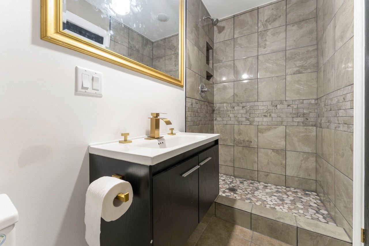 1414 S 58th Ave #2 - Photo 6 of 11