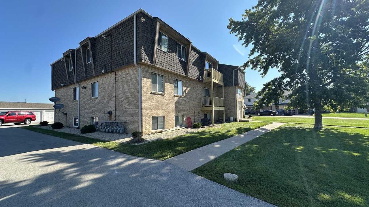 2390 Bicentennial Ave #12 - Photo 2 of 22
