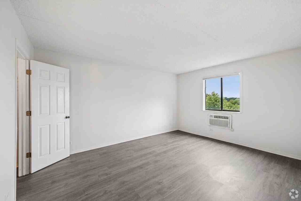 1840 N Delany Rd #115 - Photo 6 of 10
