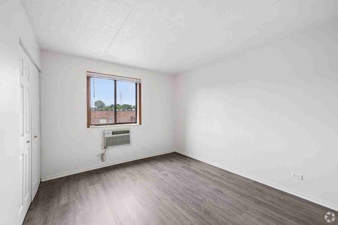 1840 N Delany Rd #319 - Photo 5 of 10