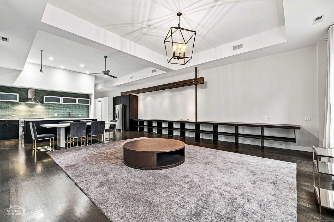 114 N Aberdeen St #3 - Photo 5 of 27