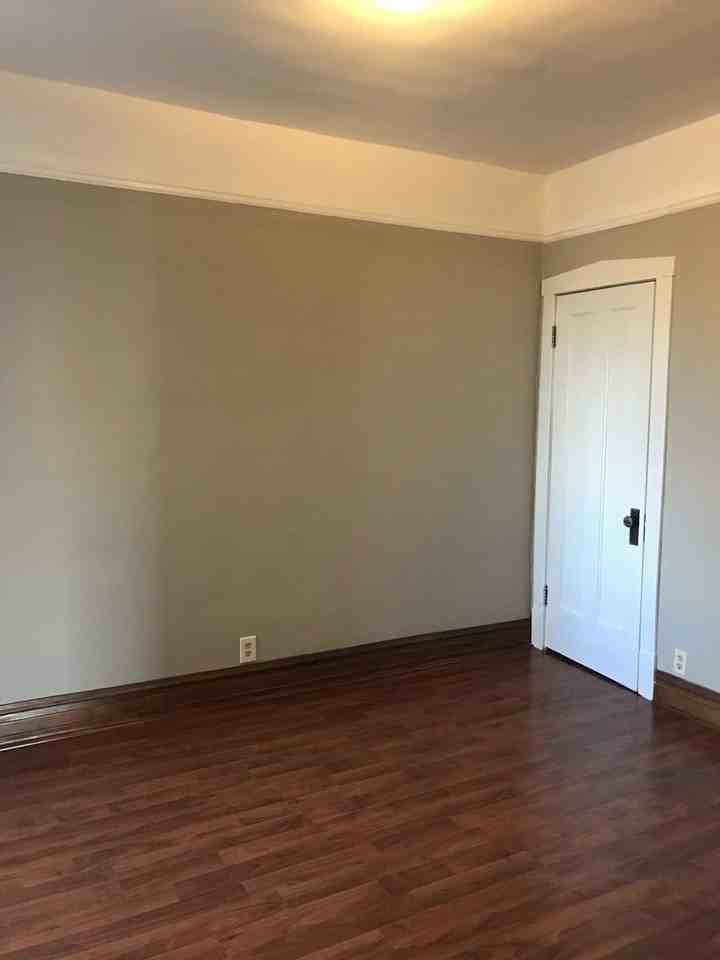 1540 N Hamlin Ave #2 - Photo 5 of 14