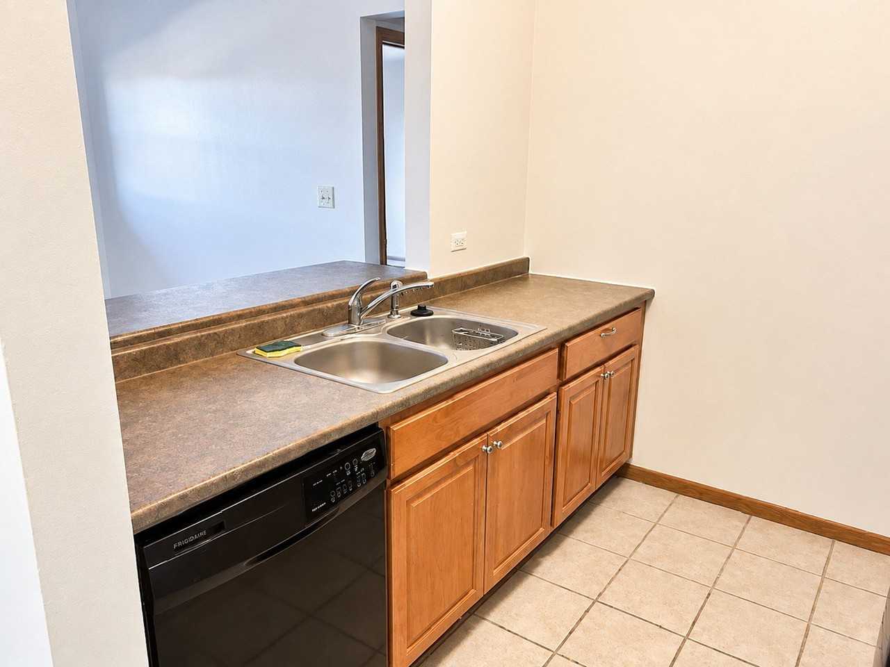 1343 Cunat Ct #3F - Photo 2 of 11