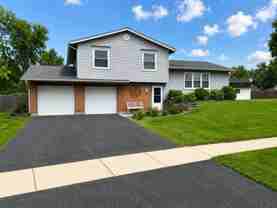 425 Ardglass Ct - Photo 1 of 1
