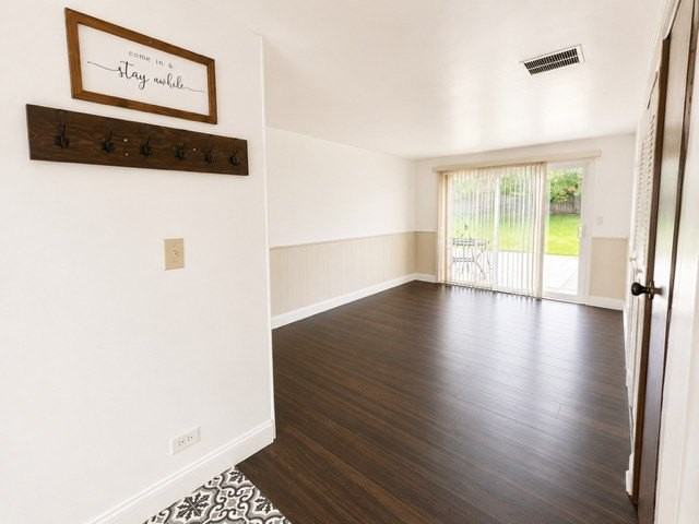 425 Ardglass Ct - Photo 6 of 8