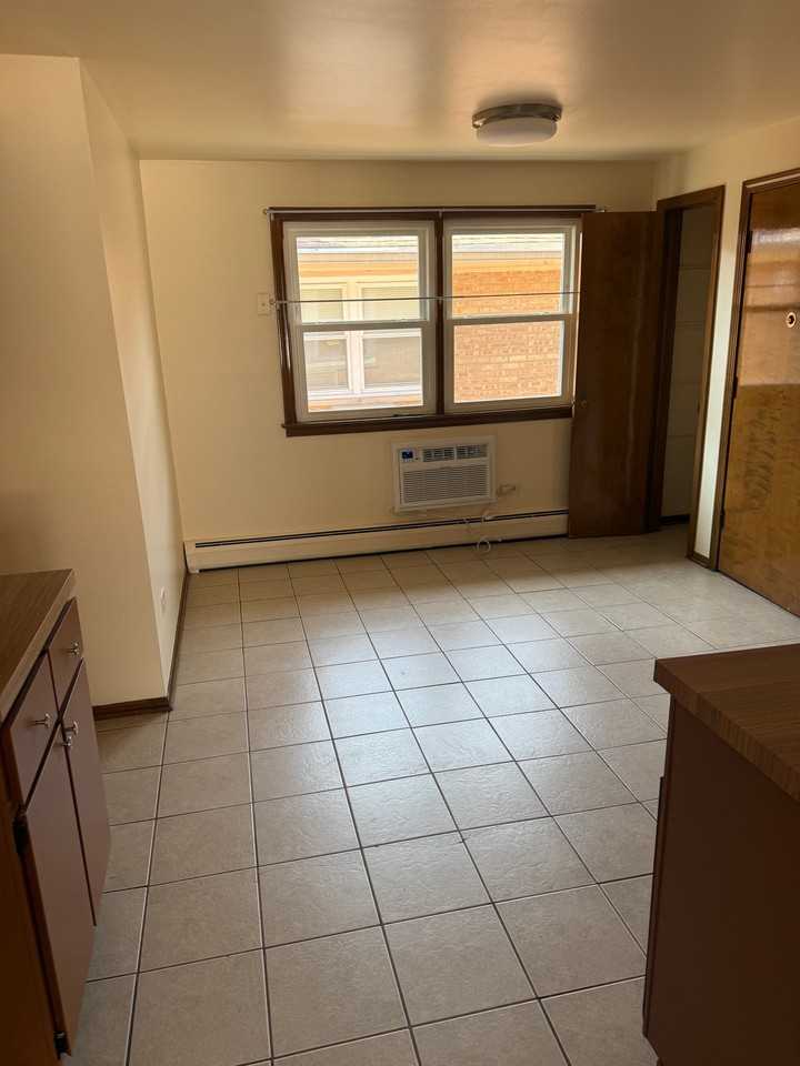 3607 W 120th St #2S - Photo 6 of 6