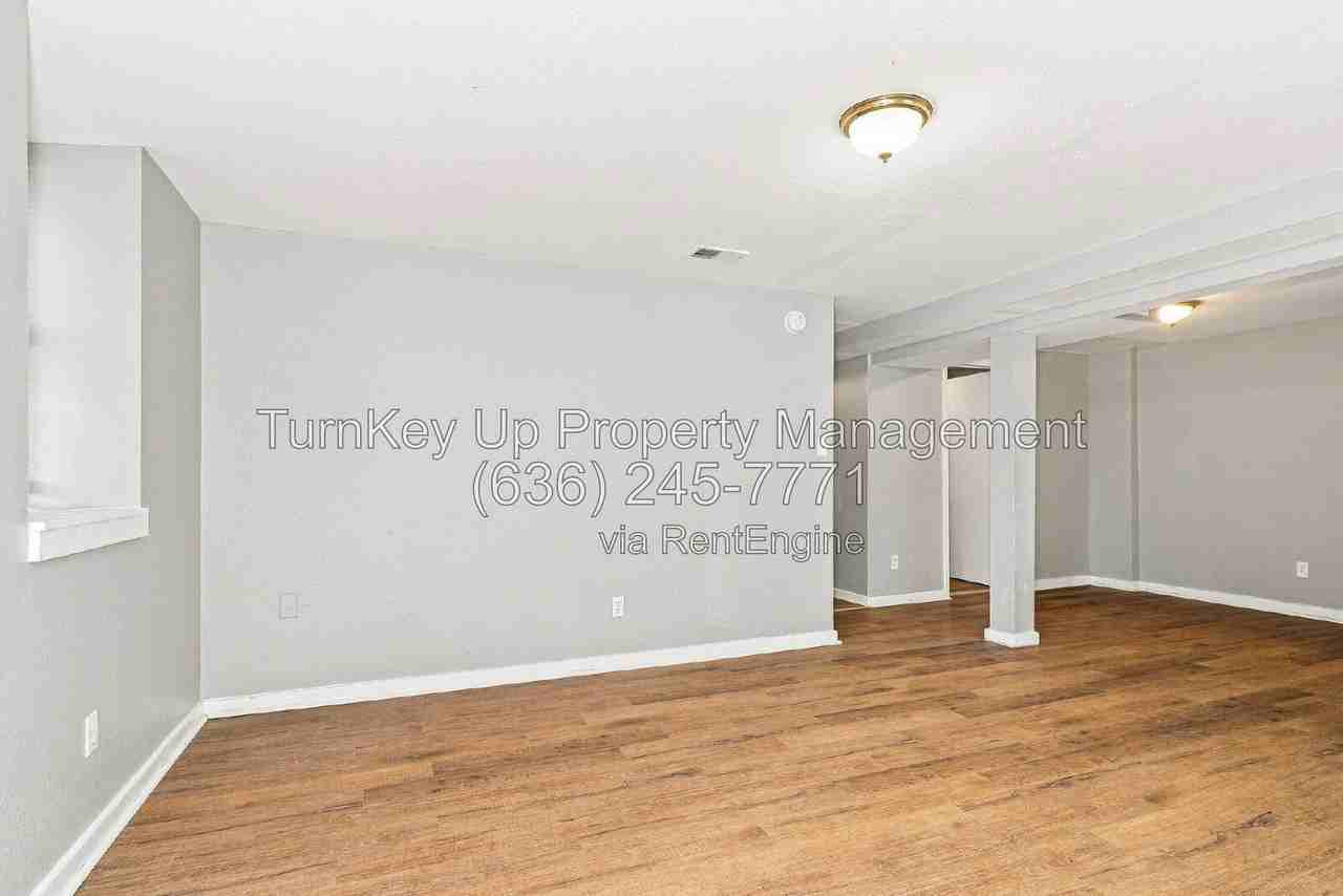 4005 S Grand Blvd #B - Photo 5 of 17