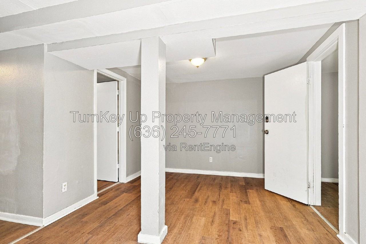 4005 S Grand Blvd #B - Photo 6 of 17