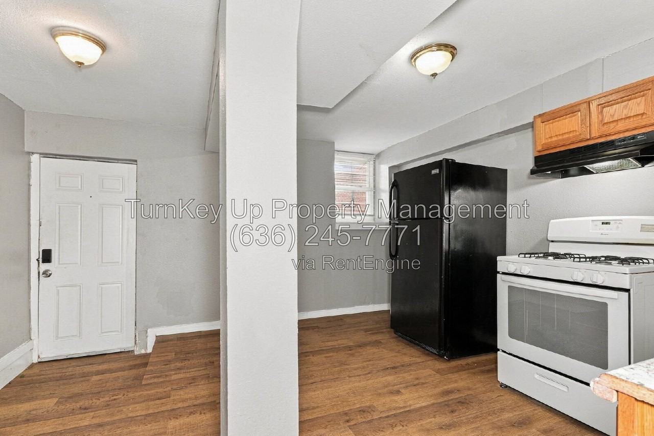 4005 S Grand Blvd #B - Photo 4 of 17