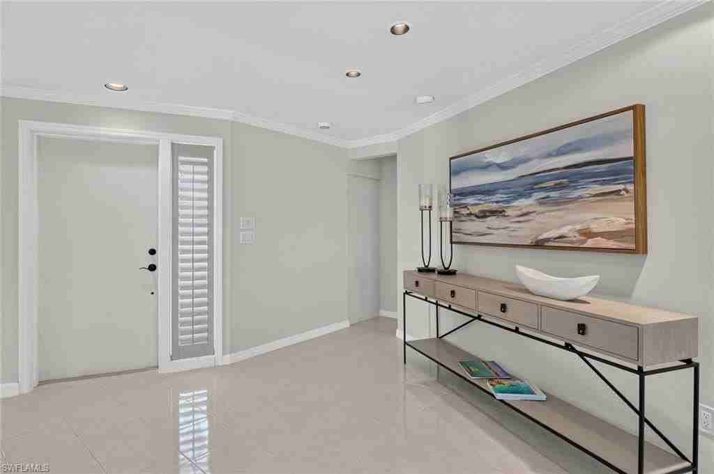 660 14th Ave S - Photo 4 of 50