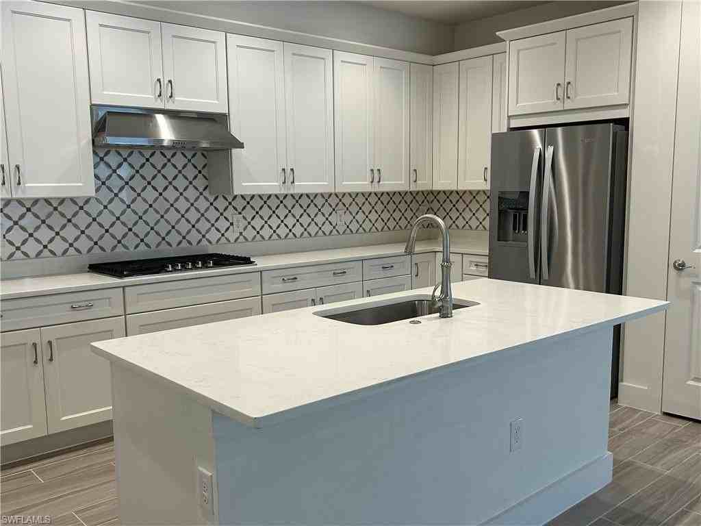 9017 Wisteria Way - Photo 5 of 40