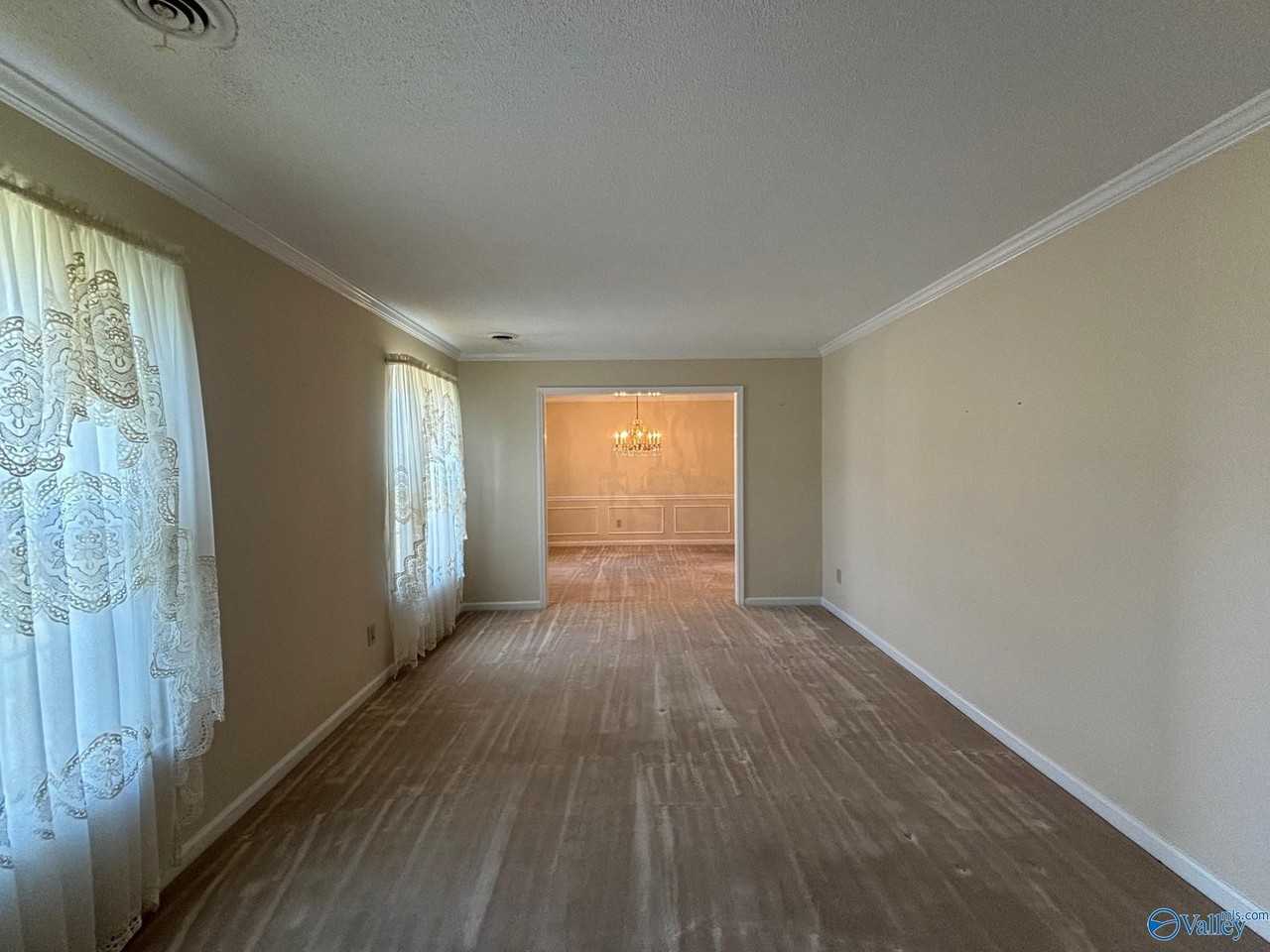 908 Cornelia Dr Se - Photo 3 of 28