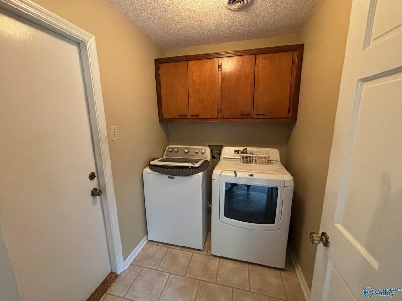 908 Cornelia Dr Se - Photo 6 of 28