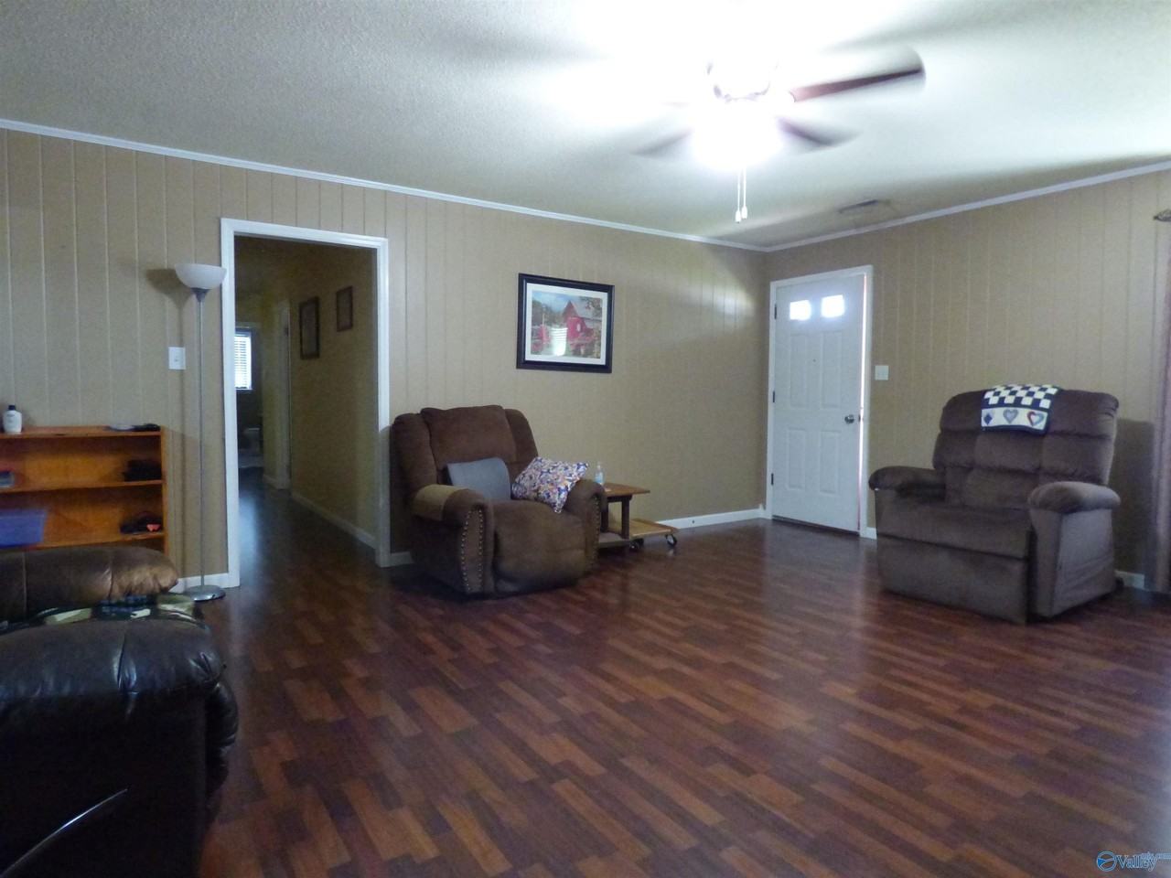 2215 Brighton St Sw - Photo 3 of 19