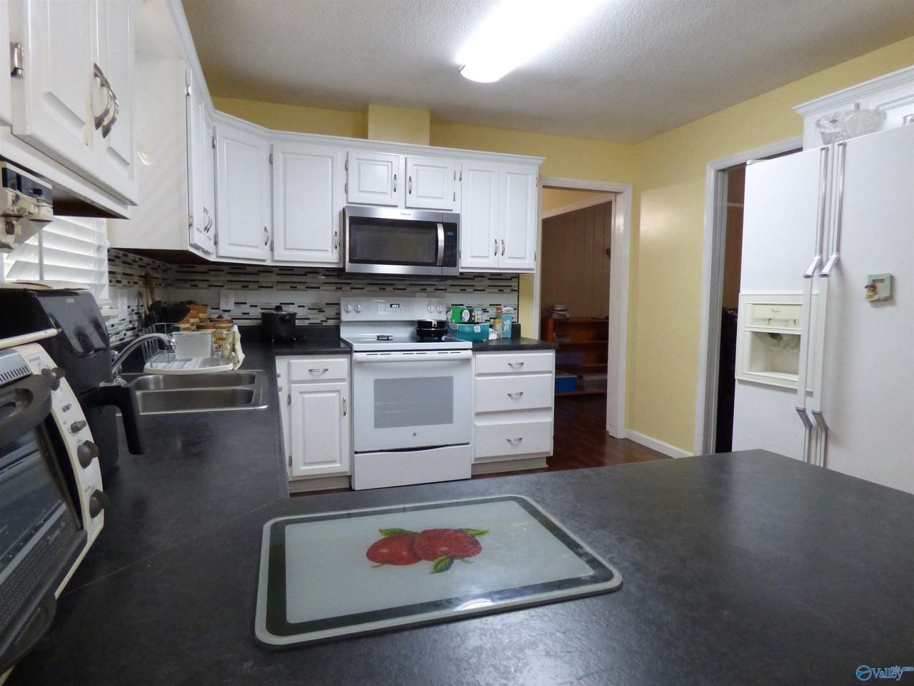 2215 Brighton St Sw - Photo 5 of 19