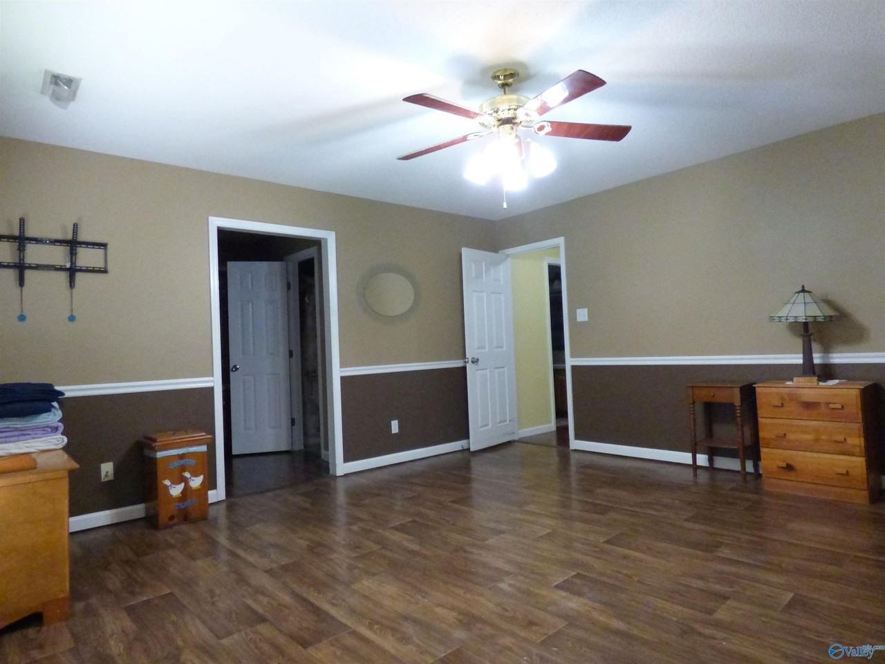 2215 Brighton St Sw - Photo 7 of 19