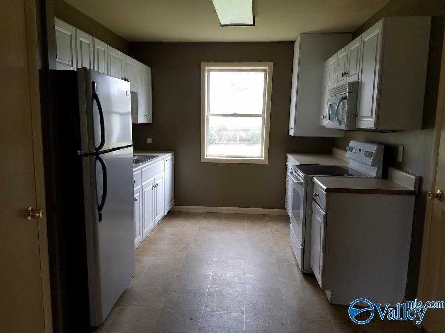 2721 Atlantic St Sw - Photo 4 of 16