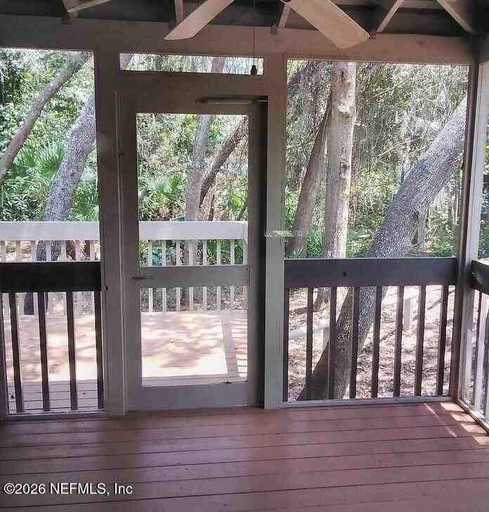 1415 Florida St - Photo 4 of 10