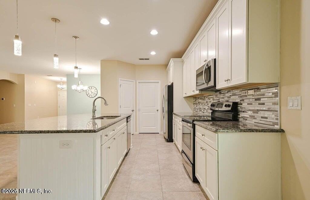 15736 Spotted Saddle Cir - Photo 2 of 13