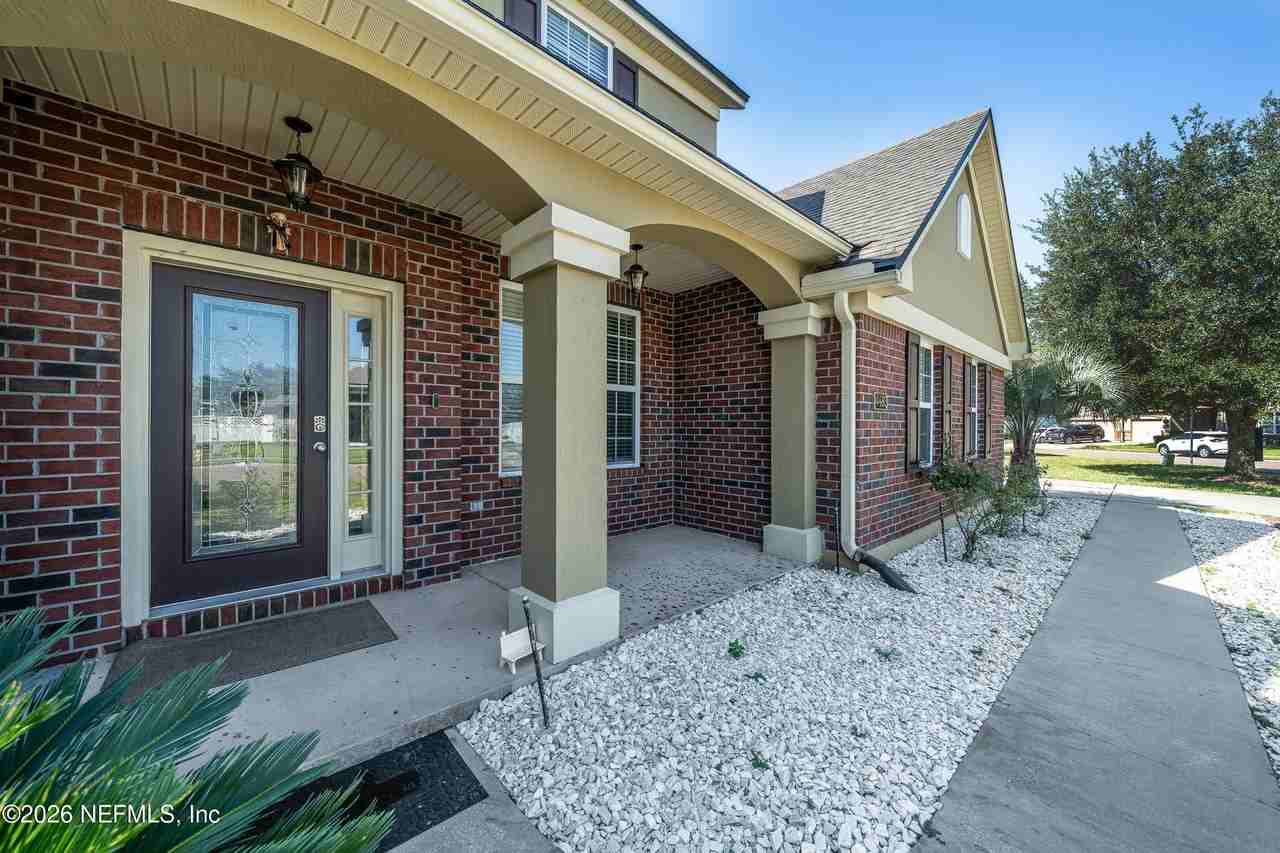 4483 Plantation Oaks Blvd - Photo 3 of 47