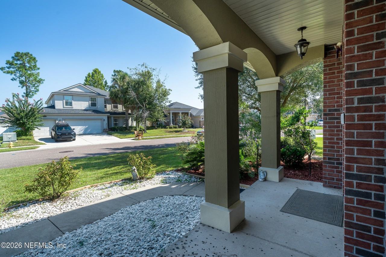 4483 Plantation Oaks Blvd - Photo 4 of 47