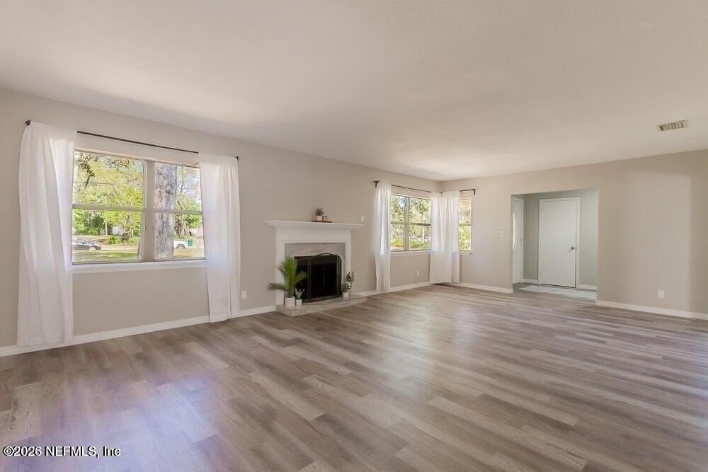 1040 Penman Rd - Photo 2 of 46