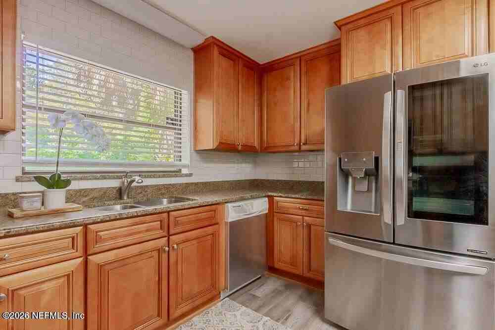 1040 Penman Rd - Photo 3 of 46