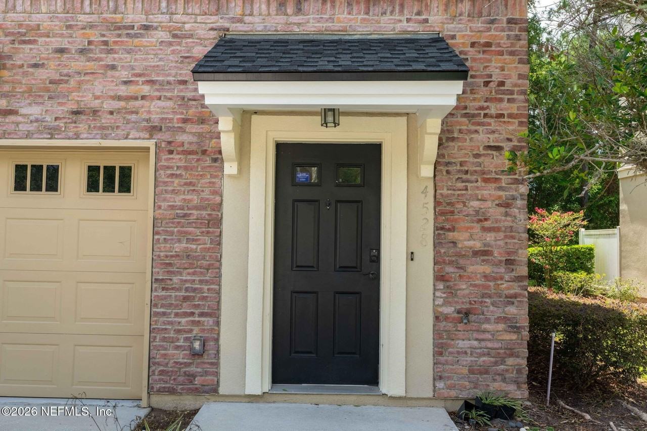 4528R Capital Dome Dr - Photo 3 of 50