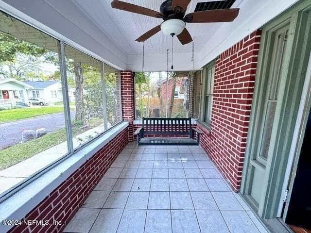 744 West St - Photo 2 of 20