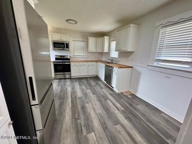 744 West St - Photo 4 of 20