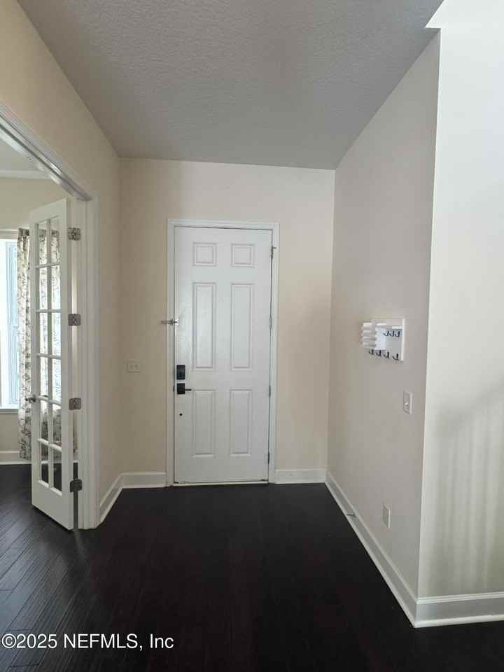 186 Lone Eagle Way - Photo 3 of 50