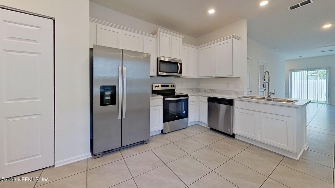 3980 Bay Hawk Ct - Photo 6 of 19