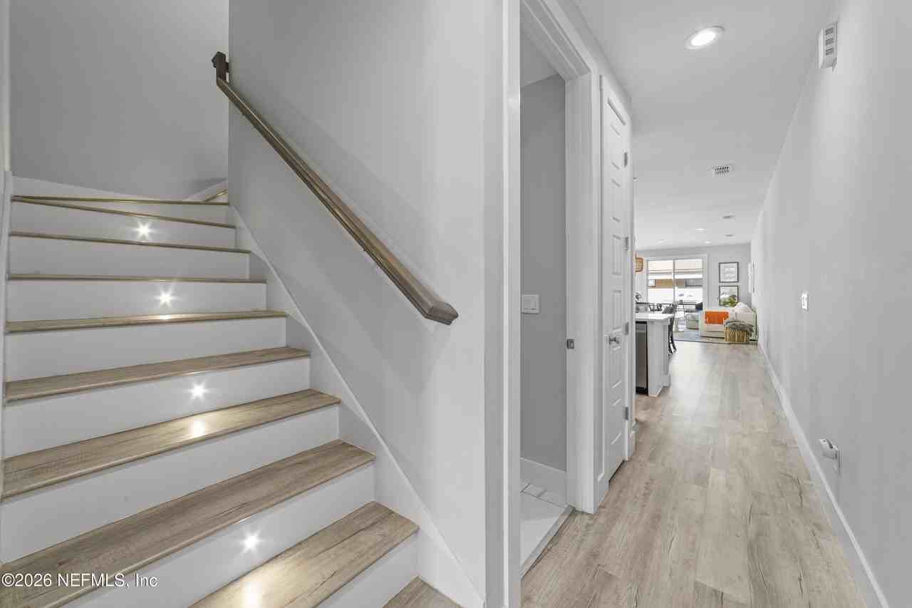 809 7th Ave S - Photo 2 of 24