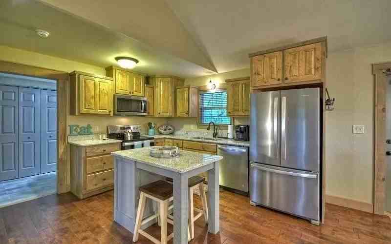 529 E Second St - Photo 5 of 21