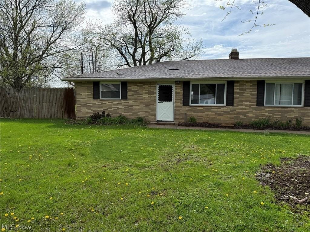 12922 Fountain Ct - Photo 2 of 15