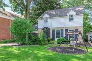 featured image of 3290 Wooster Rd